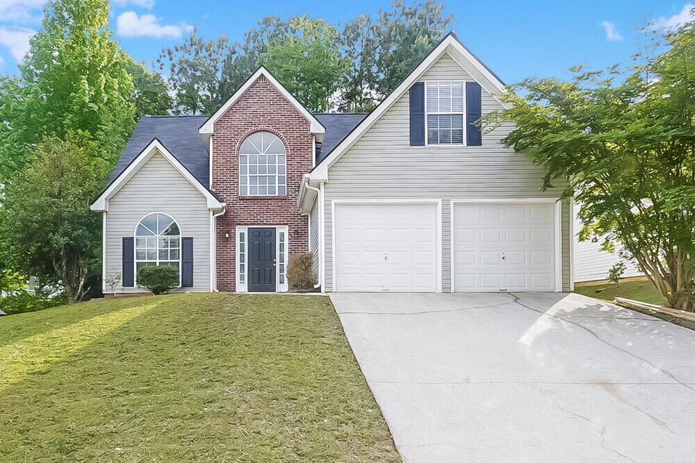 871 Louisa Ln in Lithonia, GA - Building Photo
