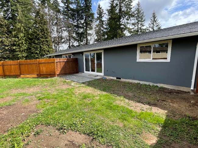 9729 5th St NE in Lake Stevens, WA - Building Photo - Building Photo