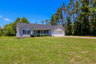 105 Eudora Dr in Newport, NC - Building Photo - Building Photo