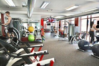 Tenth & College Horizons in Bloomington, IN - Building Photo - Building Photo