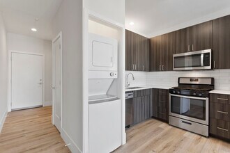 1531 W Howard St in Chicago, IL - Building Photo - Building Photo