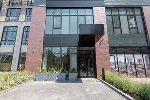 1640 W Division St in Chicago, IL - Building Photo