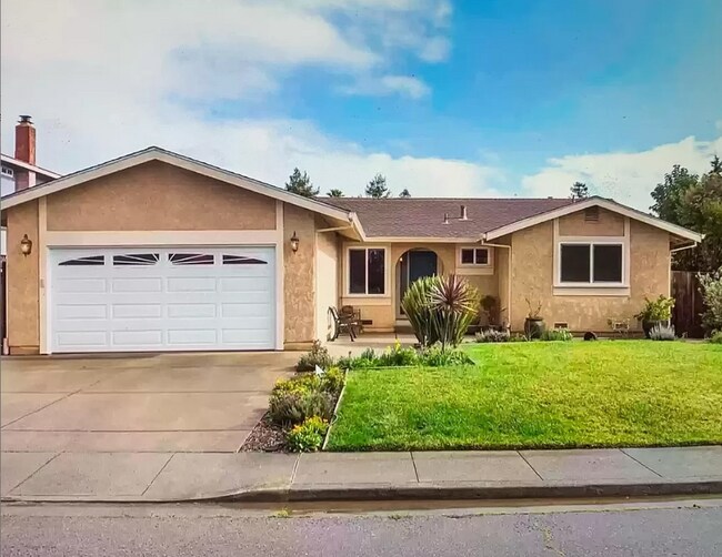 108 Rose Petal Ct Rentals in Petaluma, CA