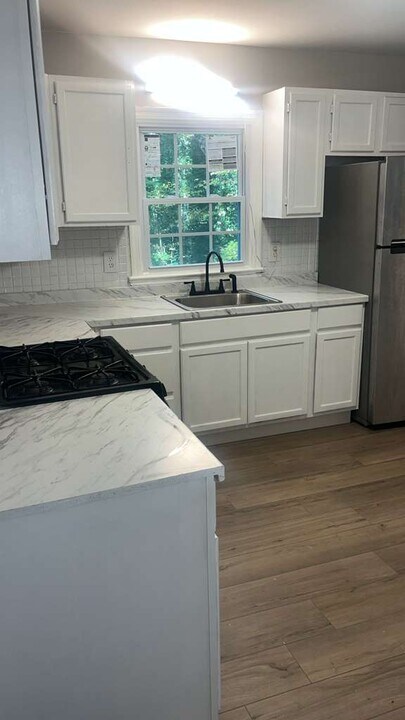 1788 Oak Haven Dr SW in Marietta, GA - Building Photo