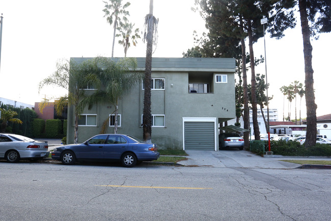 224 S Louise St in Glendale, CA - Building Photo - Building Photo