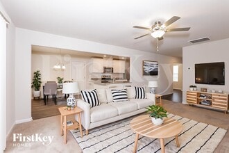 115 Teal Dr in Youngsville, NC - Building Photo - Building Photo