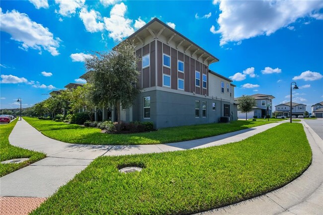 7007 Carrickbend Ln in Orlando, FL - Foto de edificio - Building Photo