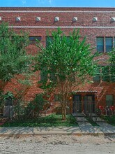 2422 Navigation Blvd in Houston, TX - Foto de edificio - Building Photo