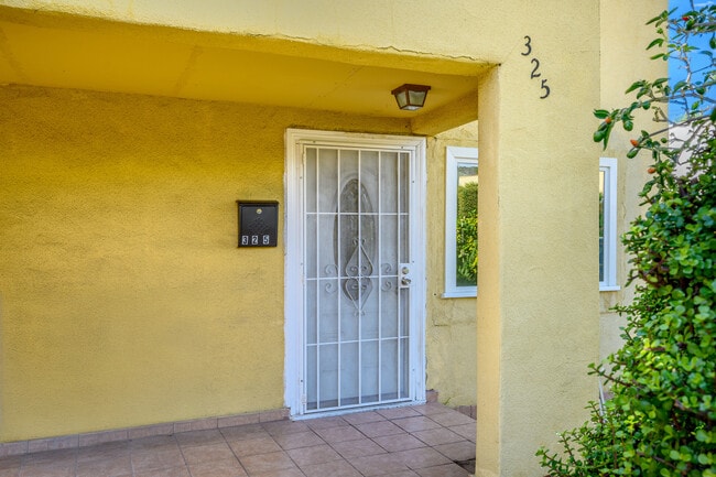325 Lafayette St in Glendale, CA - Building Photo - Building Photo