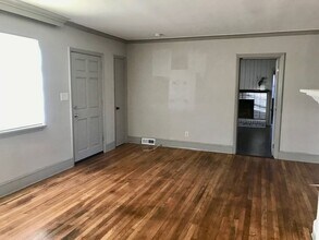 8224 Douglas Dr in Charlotte, NC - Building Photo - Building Photo