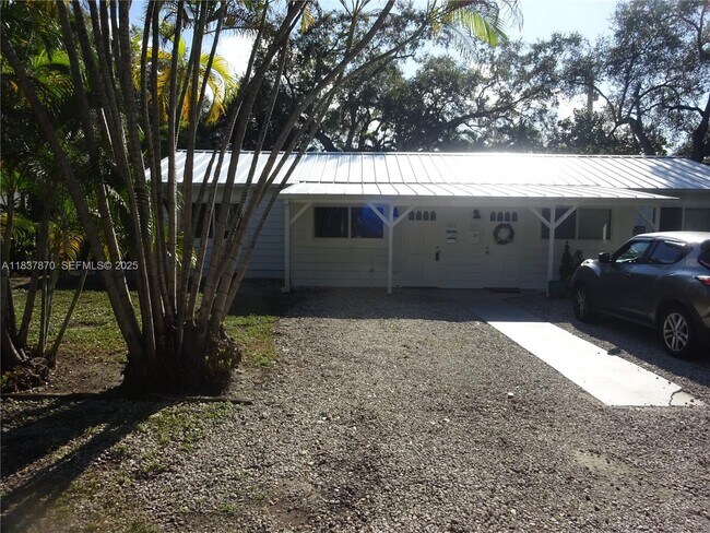 1538 NE 131st Ln in North Miami, FL - Building Photo - Building Photo