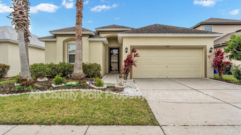 2507 Torrens Dr in Lakeland, FL - Building Photo