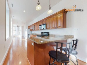 2101 Bolton St, Unit 3 in Baltimore, MD - Building Photo - Building Photo