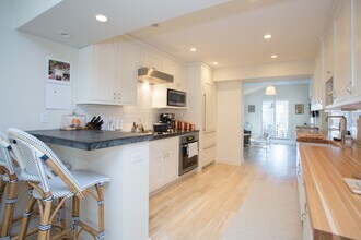 150 Elm St in Southampton, NY - Building Photo - Building Photo