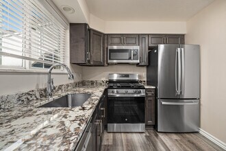 101 Center Grange Rd in Aliquippa, PA - Building Photo - Building Photo