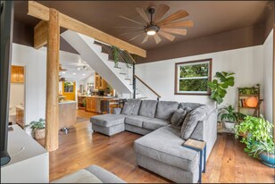 414 Spring St in Nevada City, CA - Building Photo