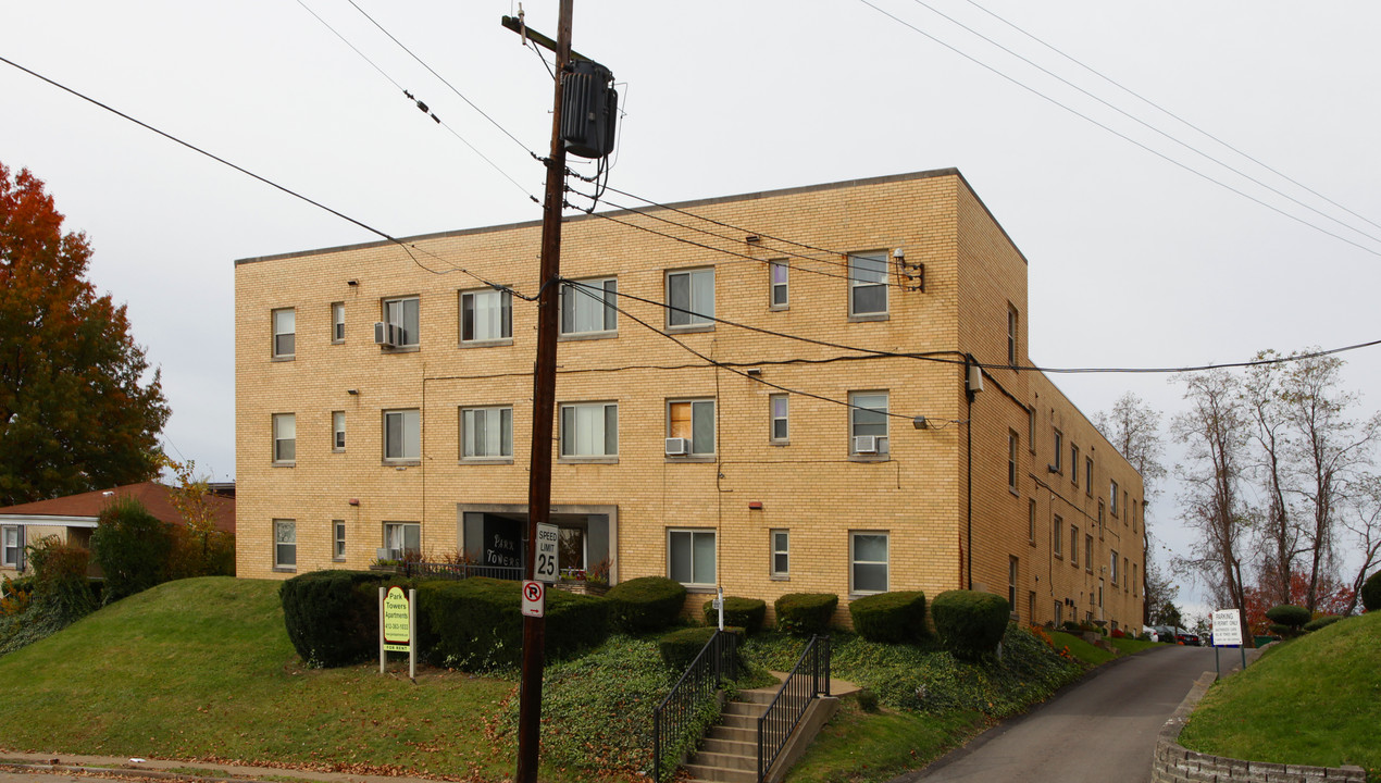 Park Towers Apartments in Pittsburgh, PA - Building Photo