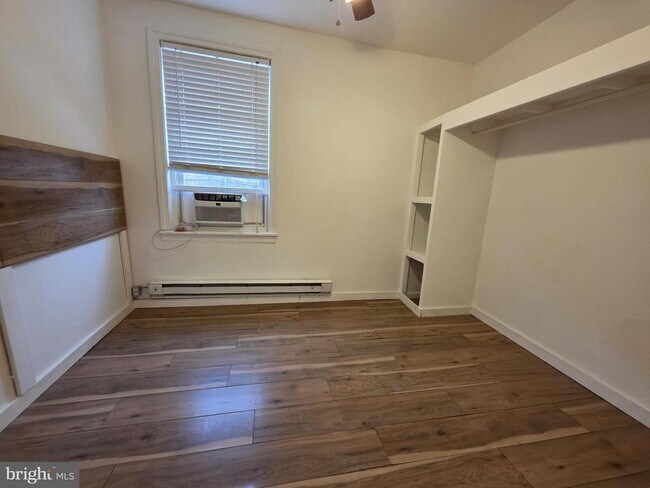 4910 Chestnut St in Philadelphia, PA - Building Photo - Building Photo