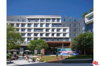 12121 W Olympic Blvd in Los Angeles, CA - Building Photo - Building Photo