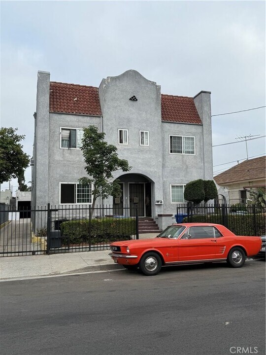 1231 S Mariposa Ave in Los Angeles, CA - Building Photo