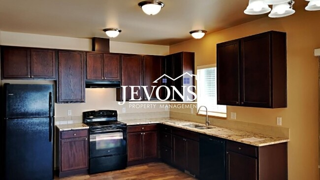 property at 708 N 29th Ave