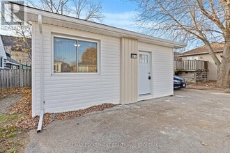 65 Chelsea St in St Catharines, ON - Building Photo - Building Photo