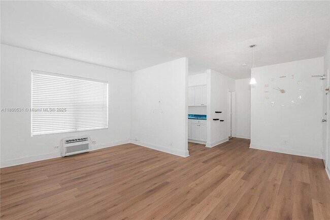 7334 Harding Ave in Miami Beach, FL - Building Photo - Building Photo