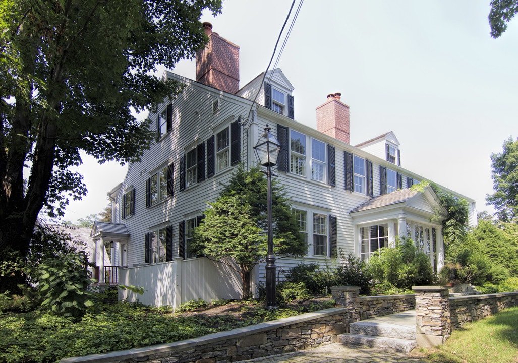 16 Green St in Newbury, MA - Foto de edificio