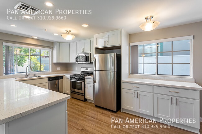 property at 246 W Stocker St