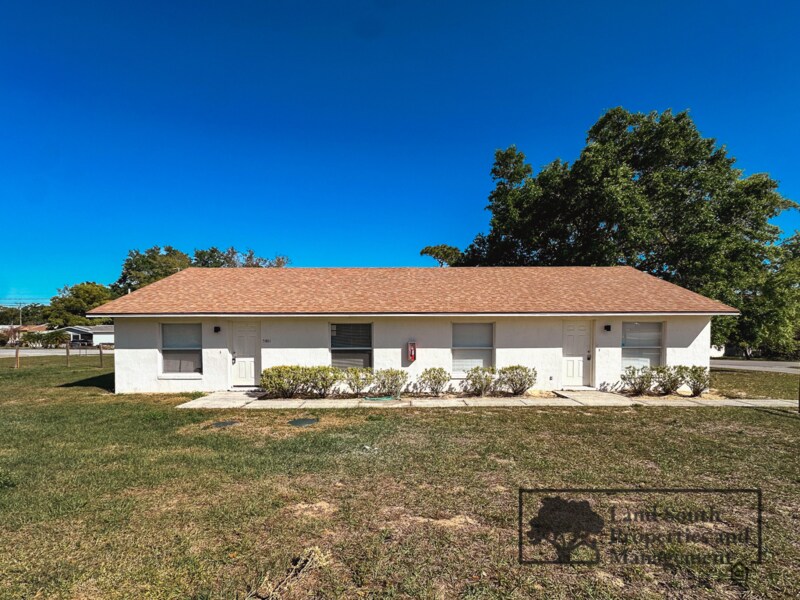 5803 Charlton Dr in Lakeland, FL - Building Photo