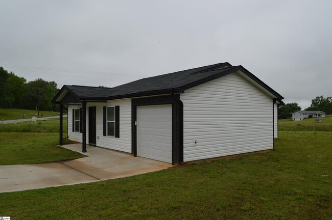 91 Saluda Rd in Moore, SC - Building Photo - Building Photo