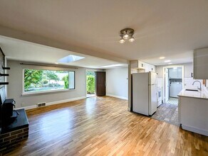 5715 186th Pl SW in Lynnwood, WA - Building Photo - Building Photo