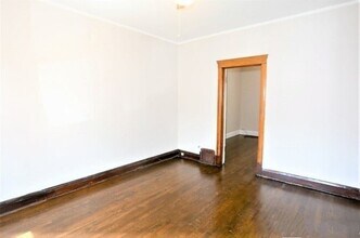 3801 N Central Park Ave, Unit 06 in Chicago, IL - Building Photo - Building Photo