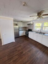 238 Main St in Durham, CT - Building Photo