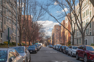 3533 80th St in Jackson Heights, NY - Building Photo - Building Photo