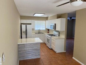 2100 Fordham Cove in Austin, TX - Building Photo - Building Photo