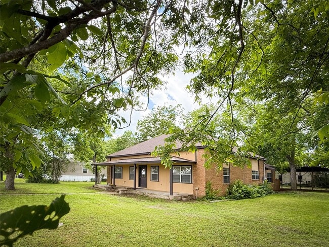 property at 102 Besch Wilburn Ln