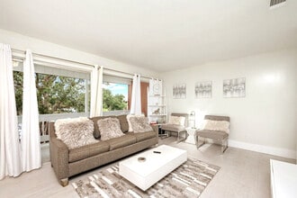 4000 Gulf Terrace Dr in Destin, FL - Building Photo - Building Photo
