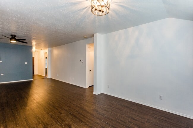 property at 2834 Trinity Glen Ln