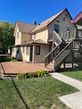 629 Monroe St NE, Unit 1 in Minneapolis, MN - Foto de edificio - Building Photo
