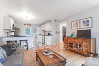 411 St Charles Ct in Charleston, SC - Building Photo - Building Photo