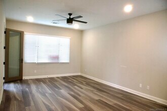 1574 Fortaleza Way in Vista, CA - Building Photo - Building Photo
