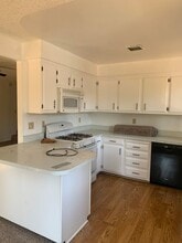 14107 Norwich Cir in Magalia, CA - Building Photo - Building Photo