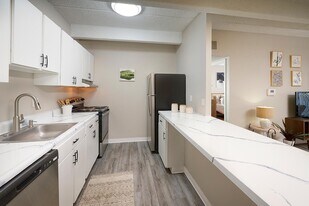 Raven in Denver, CO - Building Photo