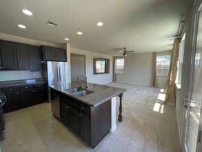2140 Starlight Dr in Modesto, CA - Building Photo - Building Photo