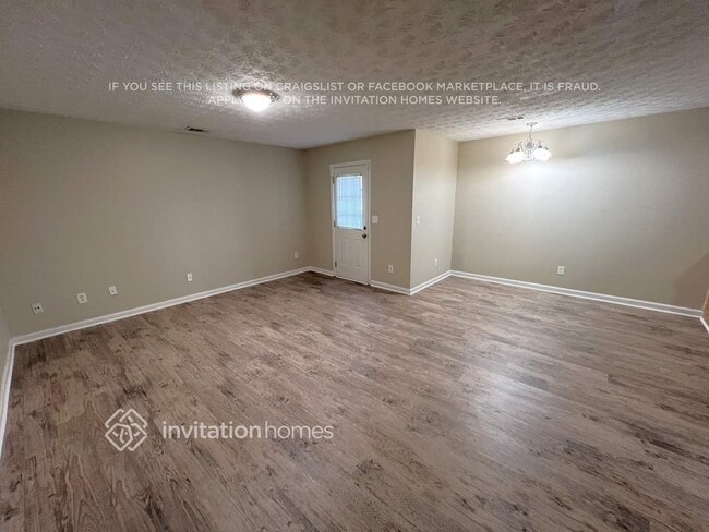 1890 Riverchase Cir NE in Conyers, GA - Foto de edificio - Building Photo