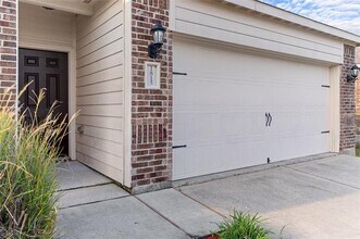 1815 Hot Springs Way in Princeton, TX - Foto de edificio - Building Photo