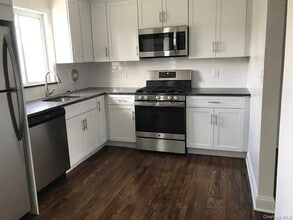 544 Dawson Ln in Jericho, NY - Building Photo - Building Photo