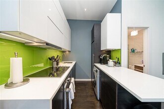 86 Essex St-Unit -#PH1 in Jersey City, NJ - Building Photo - Building Photo