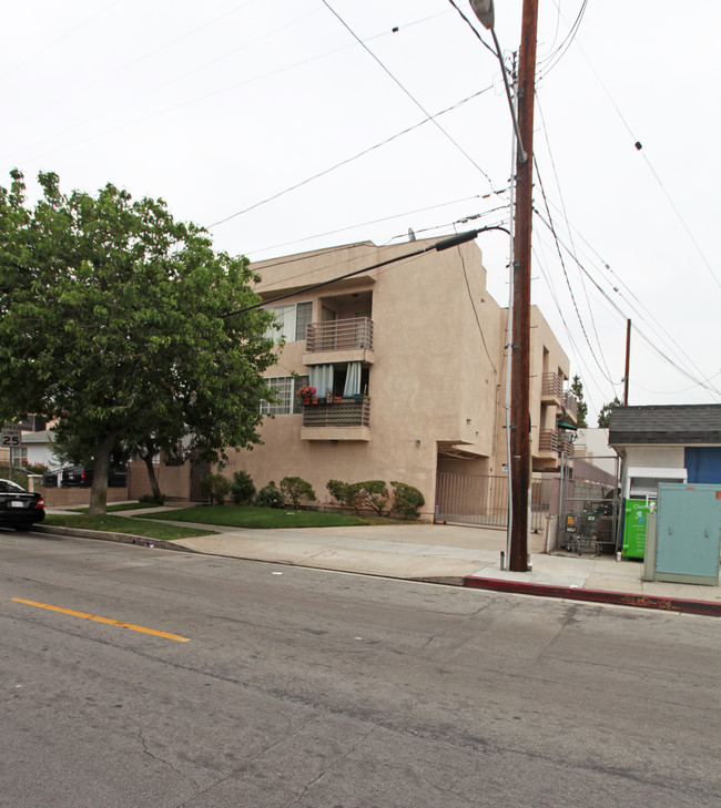 1512 Grismer Ave in Burbank, CA - Building Photo - Building Photo